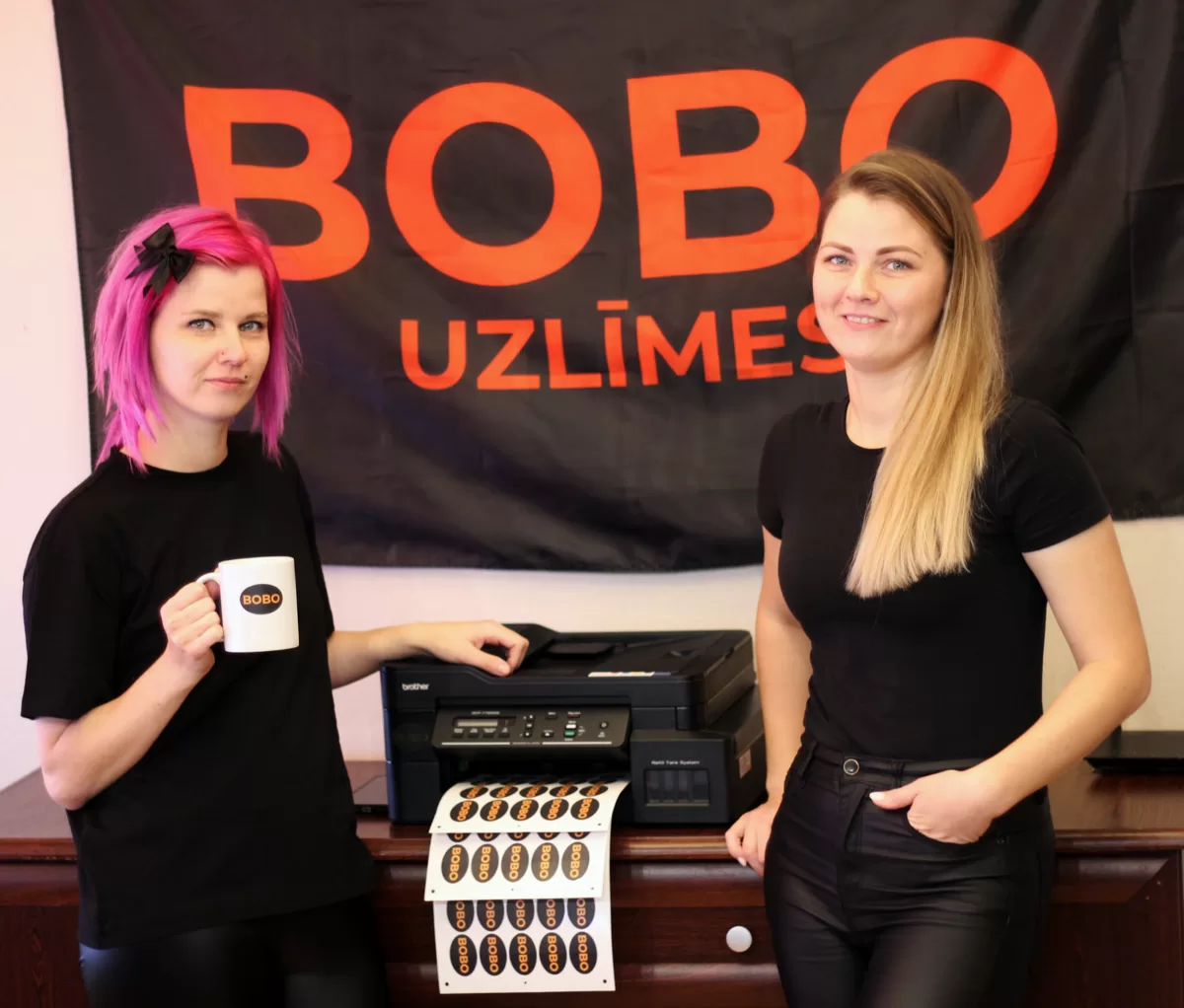 BOBO uzlīmes meitenes